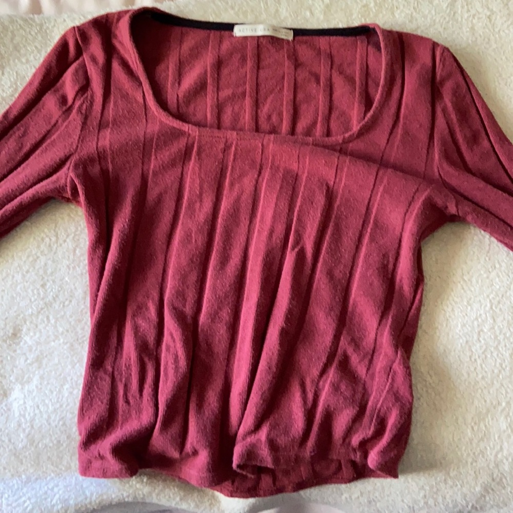 Long sleeve crop top